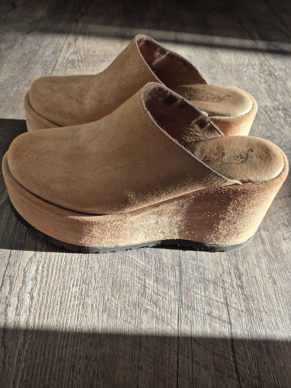 💕Free People Suede Platform Mule in Tan Suede Size 7.5💕 - Picture 2 of 8